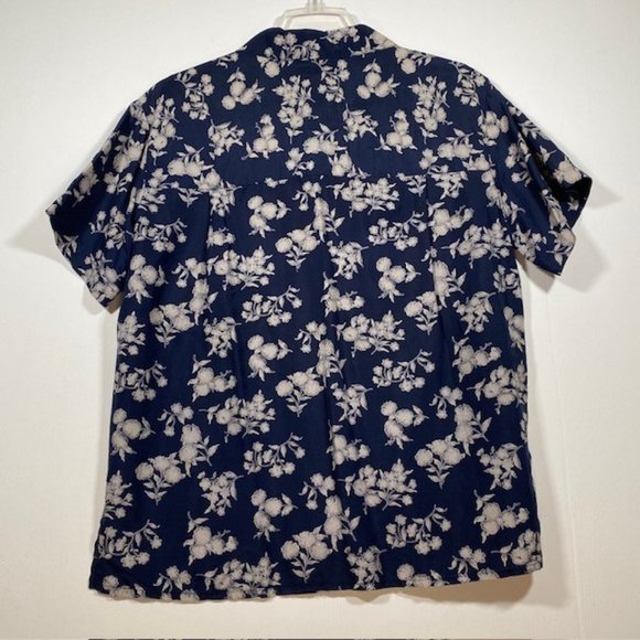 Chaus New York Women’s Blouse Size 6 Floral Casual Button Up Short Sleeve Blouse - Picture 3 of 8